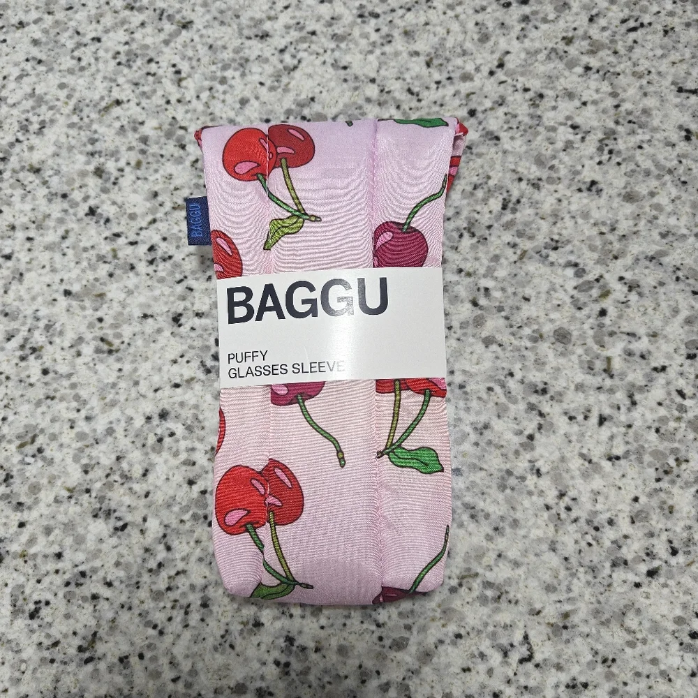 Baggu Puffy Glasses Sleeve (Cherries)